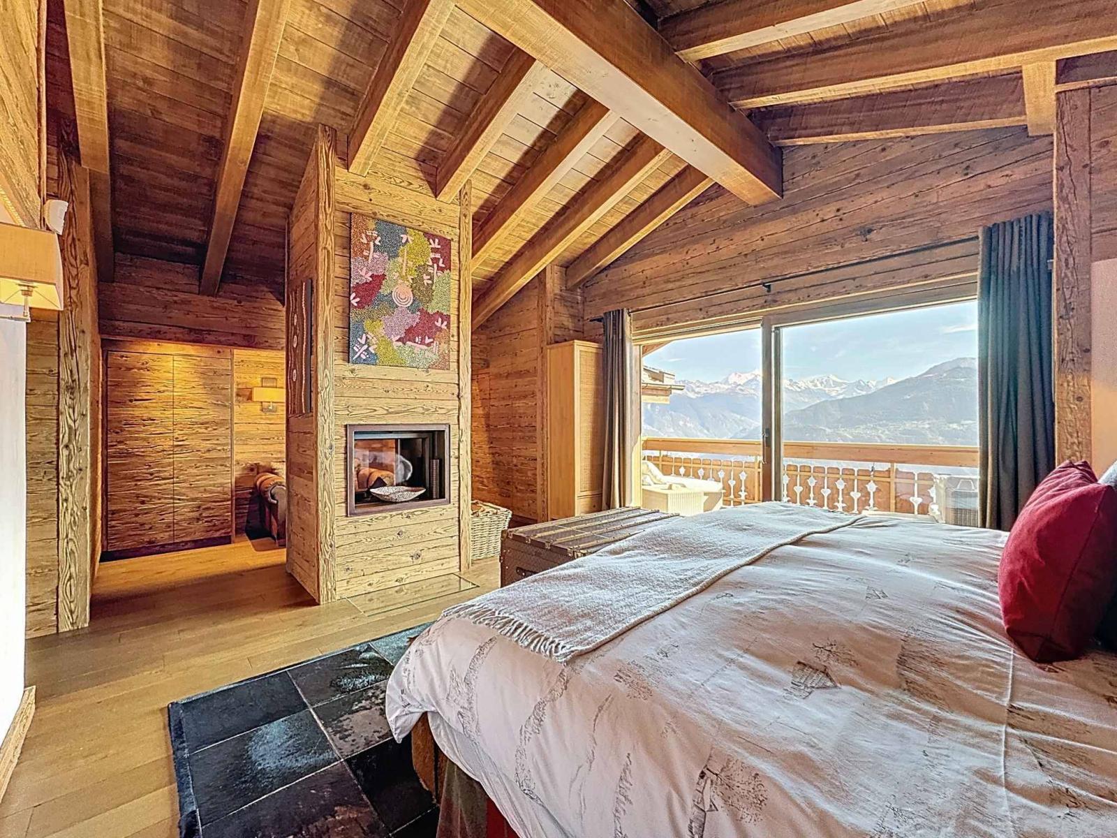 Exceptional Penthouse Apartments with Panoramic Views