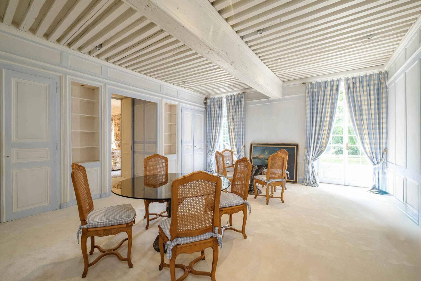 Exclusive listing: Magnificent estate with outbuildings
