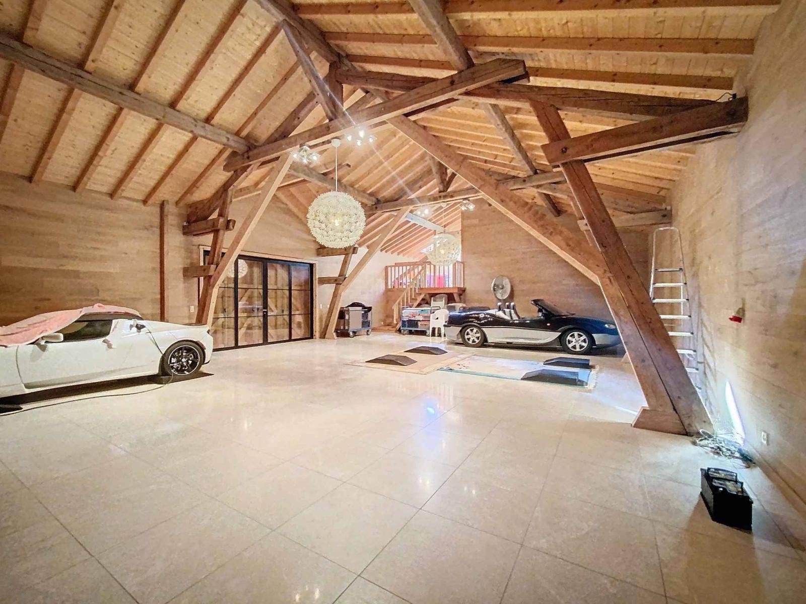 Magnificent property surrounded by nature