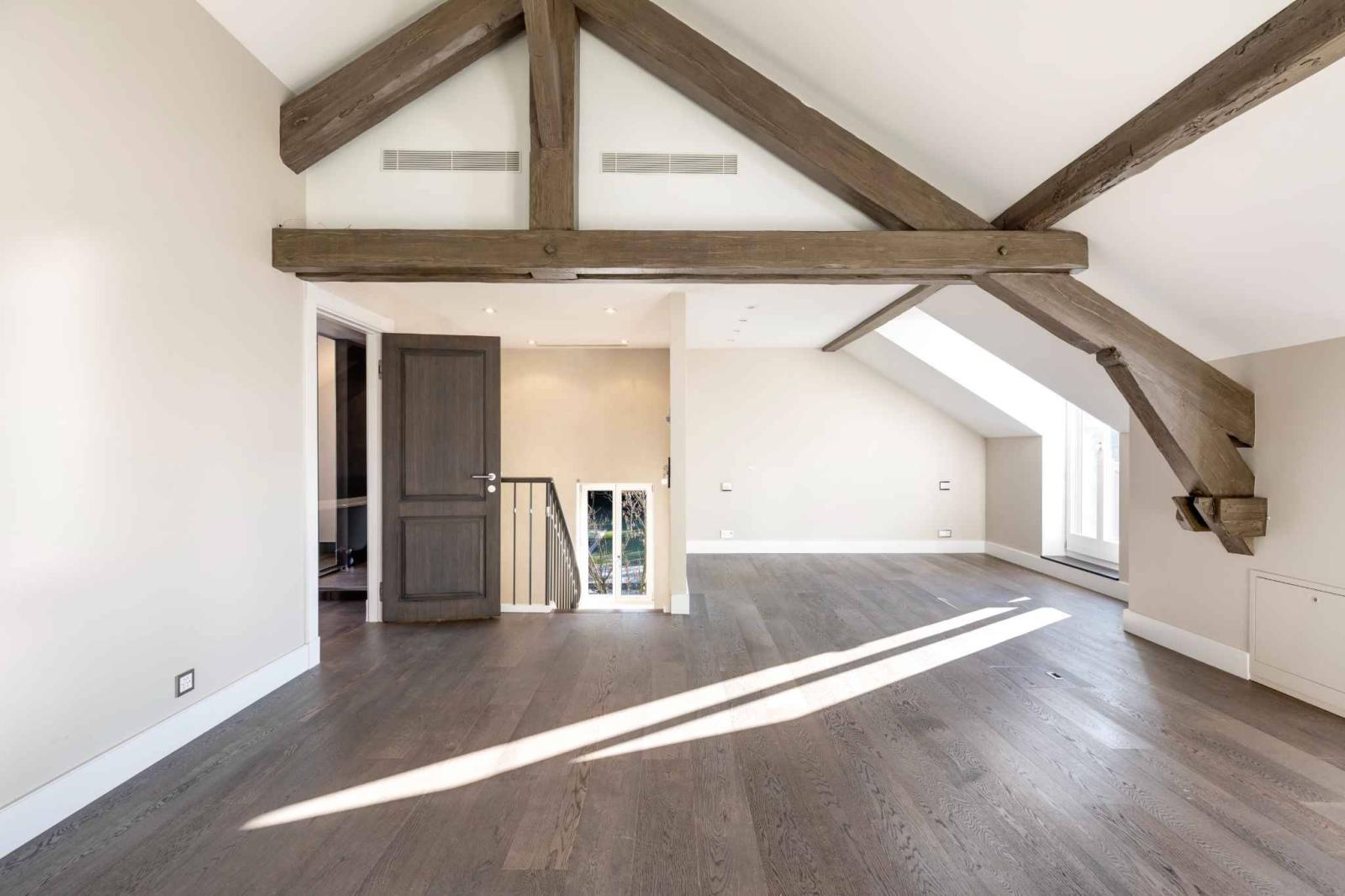 Exceptional Property with Indoor Swimming Pool