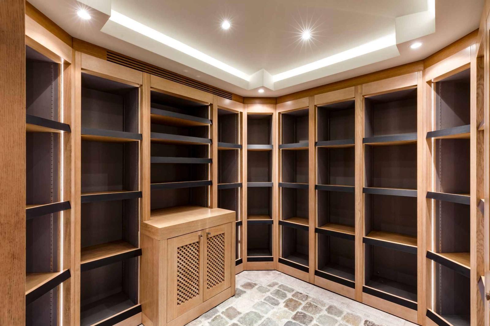 Exceptional Property with Indoor Swimming Pool