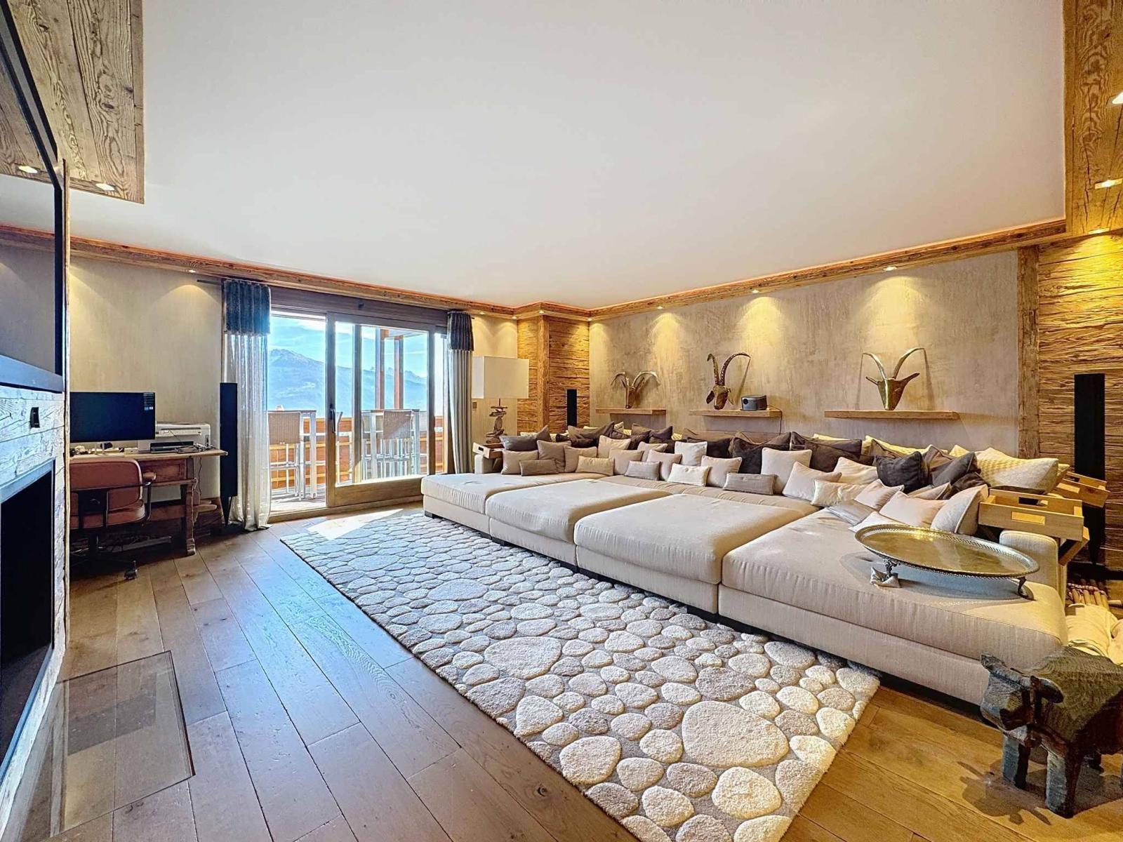 Exceptional Penthouse Apartments with Panoramic Views