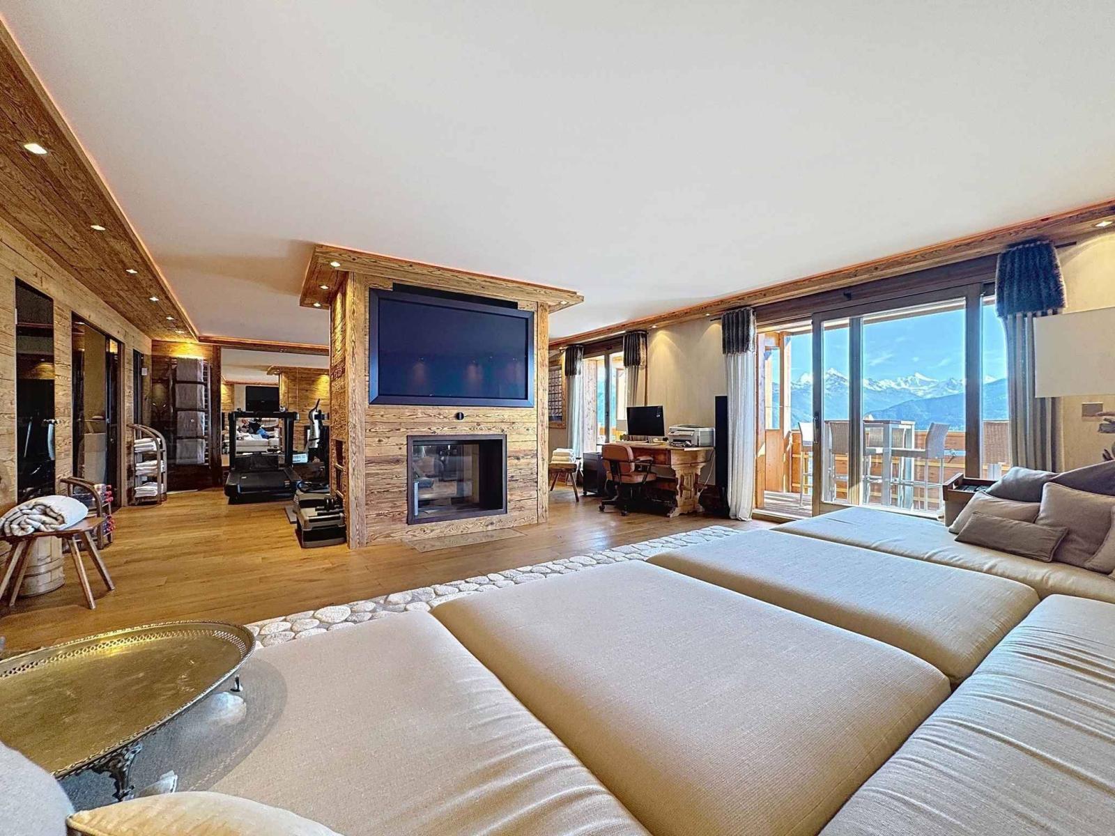 Exceptional Penthouse Apartments with Panoramic Views