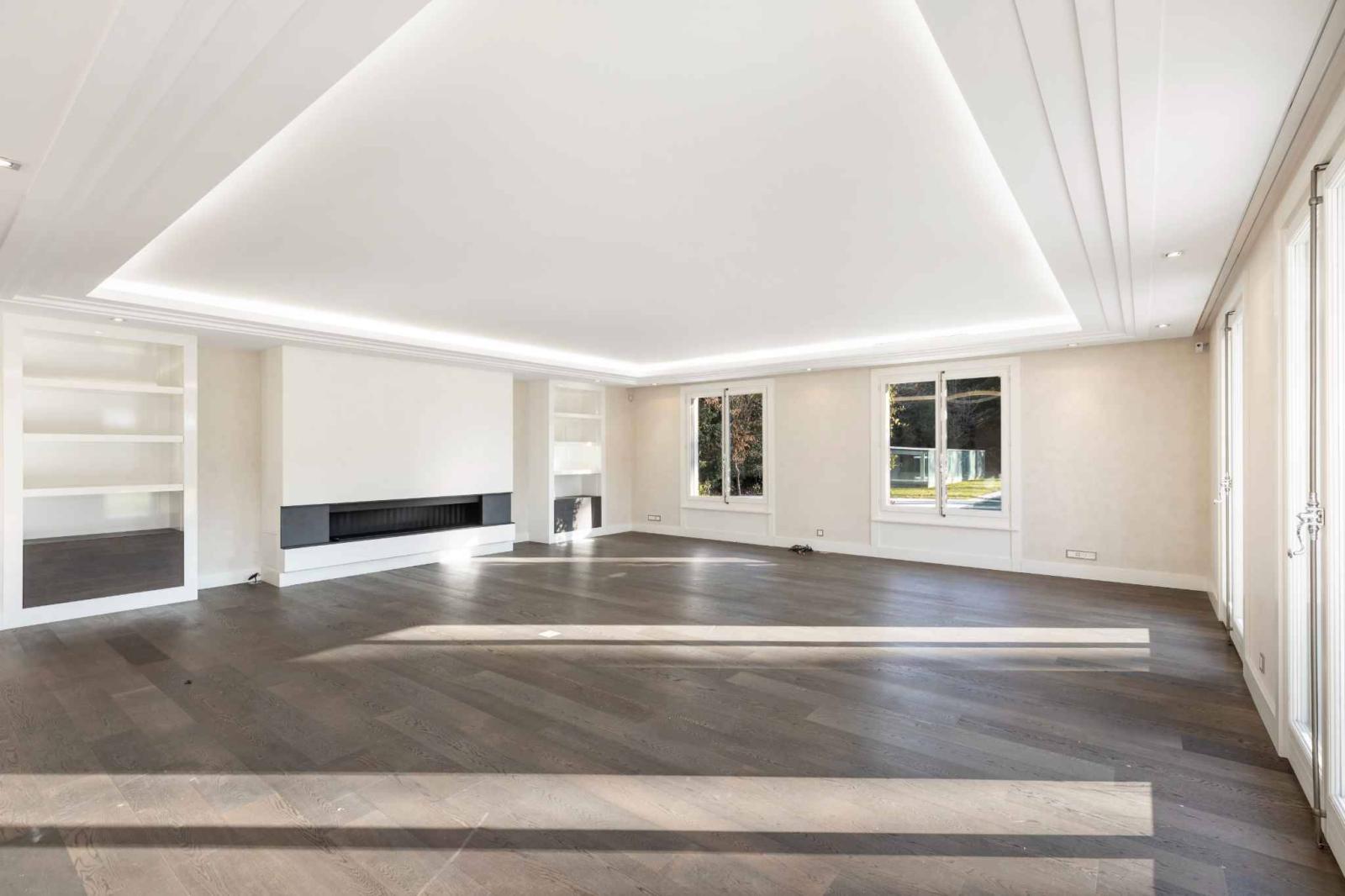 Exceptional Property with Indoor Swimming Pool