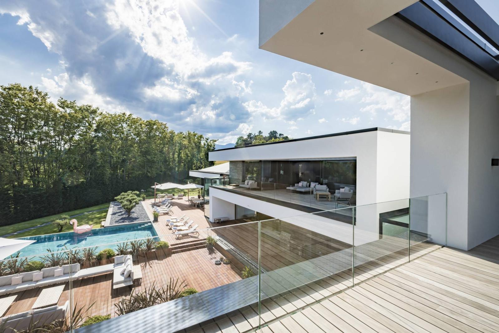 Exceptional Property: A Perfect Blend of Architectural Artistry
